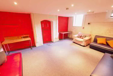 10 bed house, Liverpool road, Near university, Chester, CH21AE - Image 2